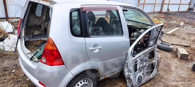 Daihatsu YRV. M201G ����