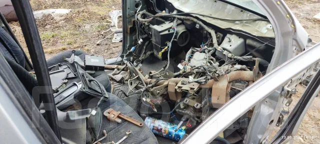 Daihatsu YRV. M201G ����