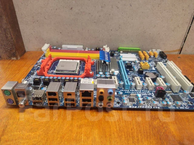 Socket AM2+ ����