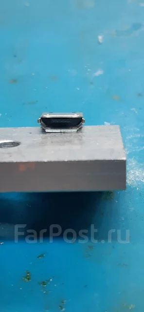 ������� micro USB. ����
