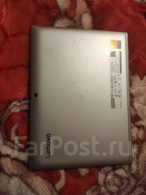 Lenovo IdeaPad 320. 10.1", 2����, ��� 2048 ��, ���� 32���, WiFi: 1, Bluetooth: 1, ����������� �� 4��. ����