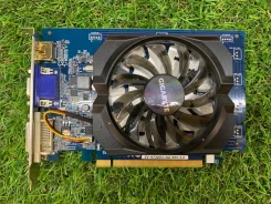 GeForce GT 730 ����