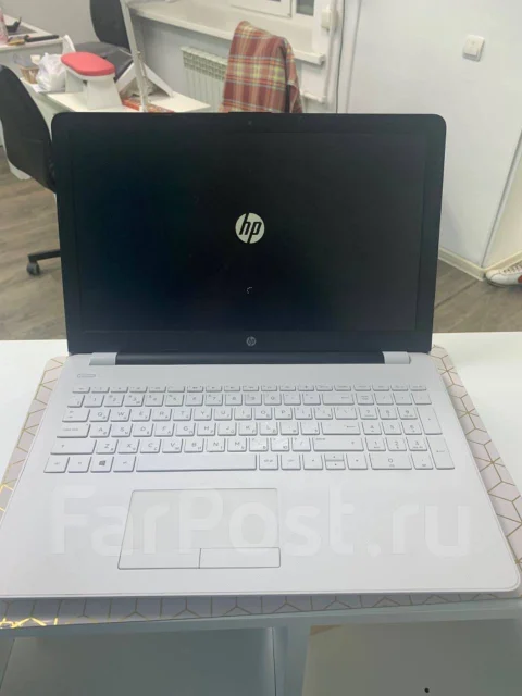 HP 15. 15.6", 4����, ��� 4 ��, ���� 500���, WiFi: 1, Bluetooth: 1, ����������� �� 12��. ����