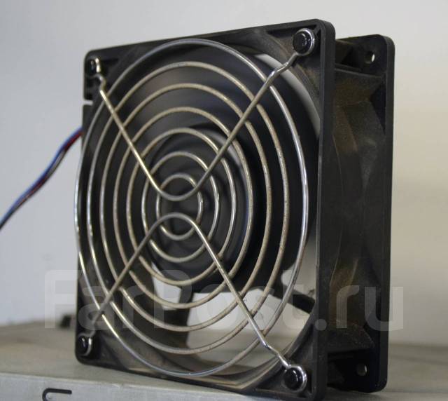 Кулер для корпуса 12см серверный Delta Electronics, б/у, в наличии ...