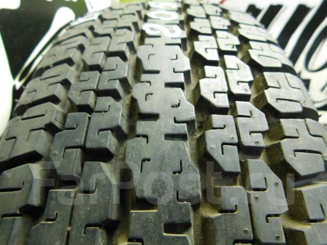 Bridgestone Dueler H/T 689. ,  