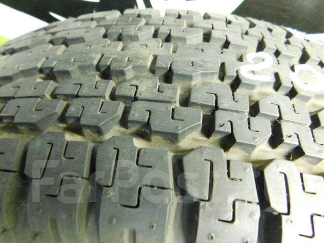 Bridgestone Dueler H/T 689. ,  