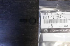 ������ �������������� �������� Mazda 857413252 857413252 ����