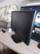 eMachines. 19" ����