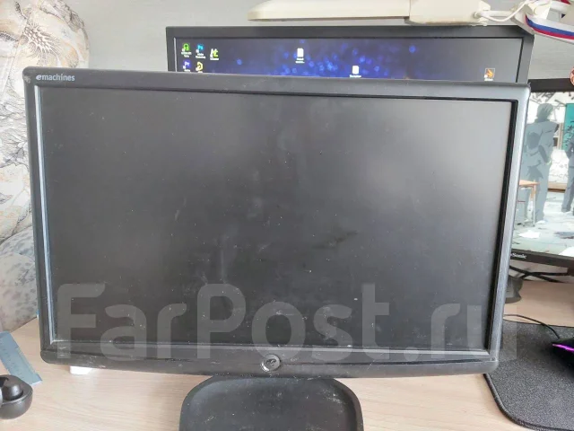 eMachines. 19" ����