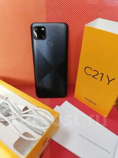 Realme C21Y. ����� ����