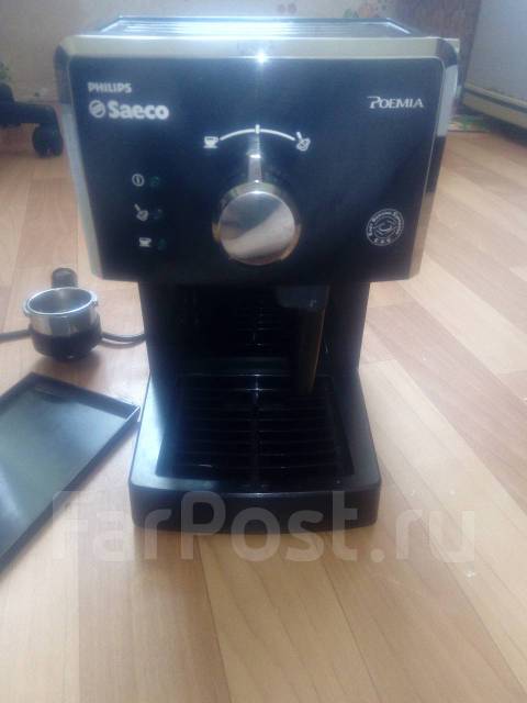 Продам кофемашину, б/у, в наличии. Цена: 7 000₽ во Владивостоке