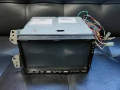Clarion MAX560HD ����