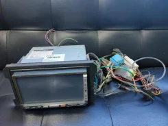 Clarion MAX860HD ����