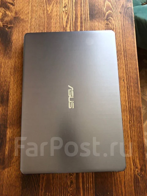 Asus VivoBook S14 S410UA. 14", 2,4����, ��� 4 ��, ���� 128���, WiFi: 1, Bluetooth: 1, ����������� �� 7��. ����
