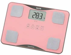 ���� � ������������ ������� ����� Tanita BC-718 ����