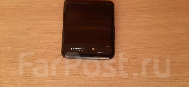 Samsung Galaxy Z Flip. �/�, ������, 3G, 4G LTE, Dual-SIM, NFC ����