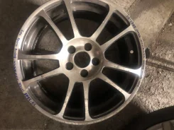 ������ ���� �� Subaru. 7.0x16", 5x100, ET48 ����