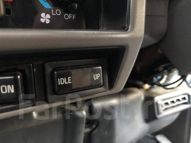 кнопка поднятия оборотов у land cruiser 150