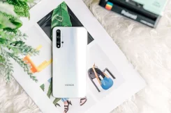 Honor 20. �/�, �����, Dual-SIM, NFC ����