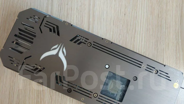 Radeon RX 6700 XT ����