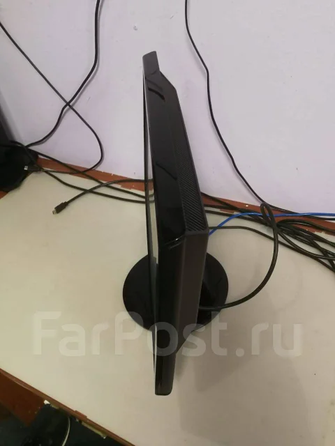 Asus. 20", ���������� �� (LCD, LED, QLED) ����