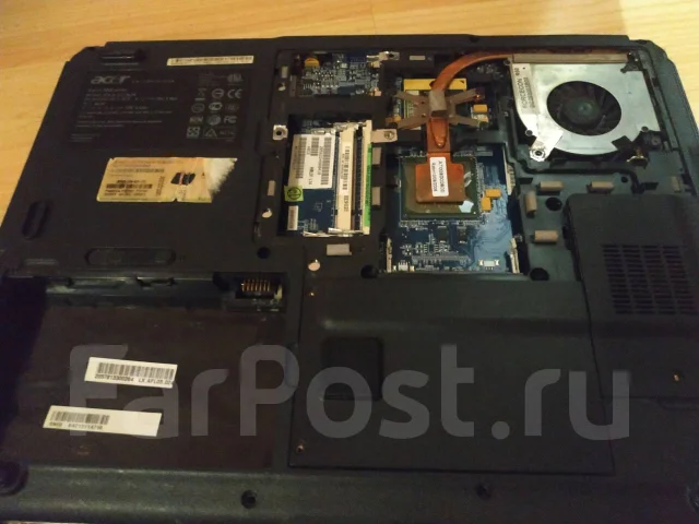 Sony VAIO Duo. 15.4", WiFi: 1, Bluetooth: 1 ����