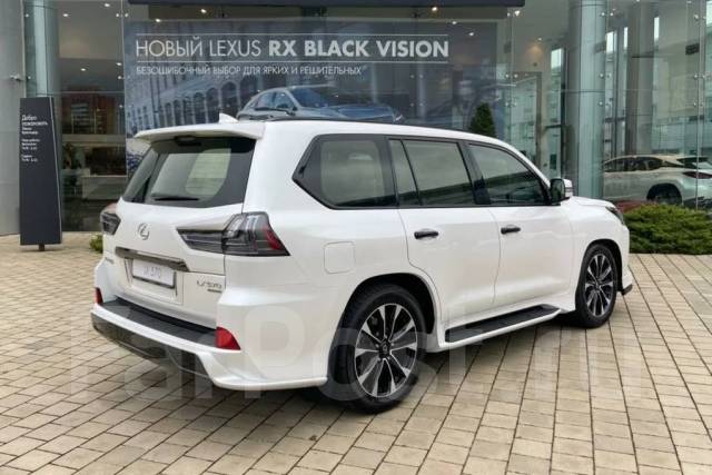 LX 570 Heritage Black Vision v8