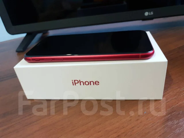 Apple iPhone Xr. �/�, �������, 4G LTE, NFC ����