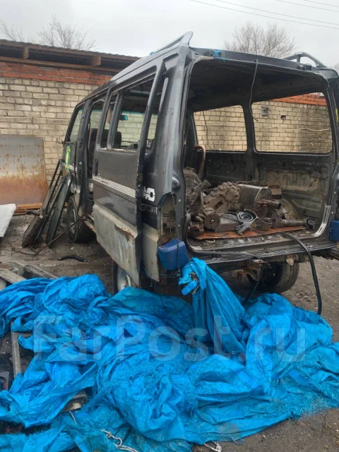 Ford Spectron ����