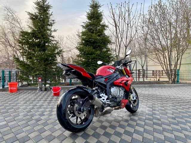 BMW S 1000 R. 1 000����. ��., ��������, ���������, ������ �� �� ����
