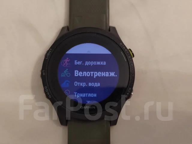 Garmin Forerunner 935. GPS, IP68 ����
