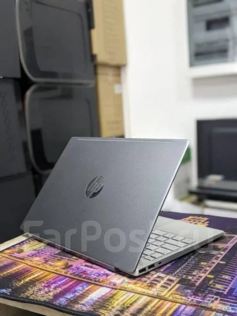 HP Pavilion 13-an1018ur. 13.3", ��� 8 ��, ���� 512���, WiFi: 1, Bluetooth: 1, ����������� �� 4��. ����