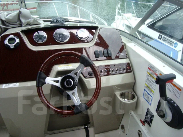 Searay Sundancer. 2012 ���, ����� 8,1��., ��������� ������������, 300��.�., ������ ����