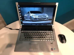 Dell XPS. 15.6", 2,5����, ��� 2048 ��, ���� 149���, WiFi, Bluetooth ����