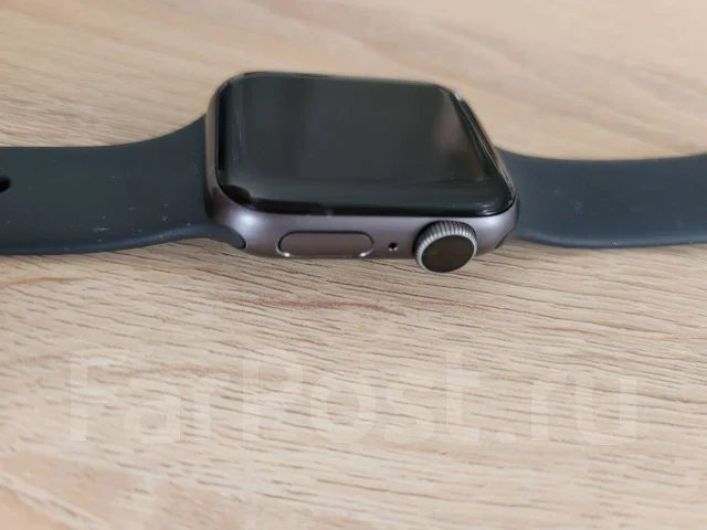 Apple Watch Series 4. GPS ����