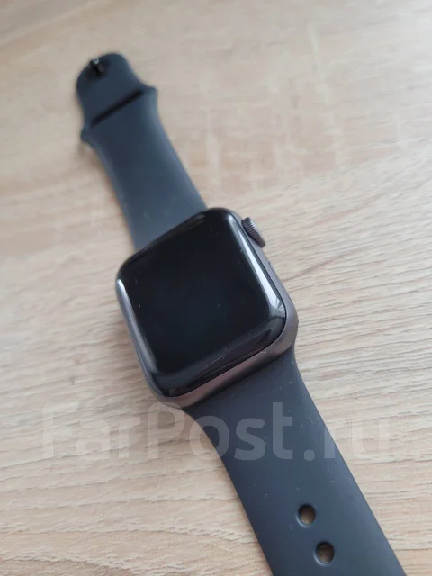 Apple Watch Series 4. GPS ����