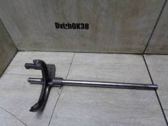    V5A51 Mitsubishi Pajero MR166669 