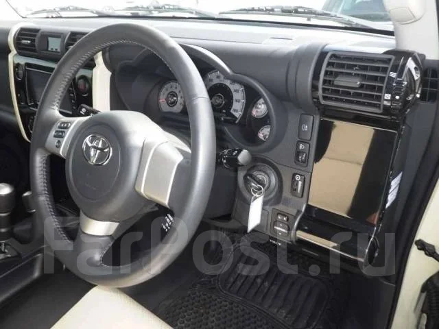 Toyota FJ Cruiser. �������, 4wd, 4.0 (276��.�.), ������, 30 000����. ��, �/�. ��� ����� �� ������������ ����