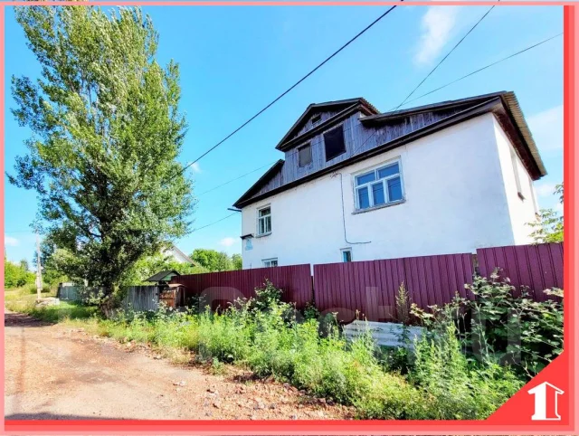 Просторный двухэтажный дом с большим гаражом и погребом - Продажа домов ...