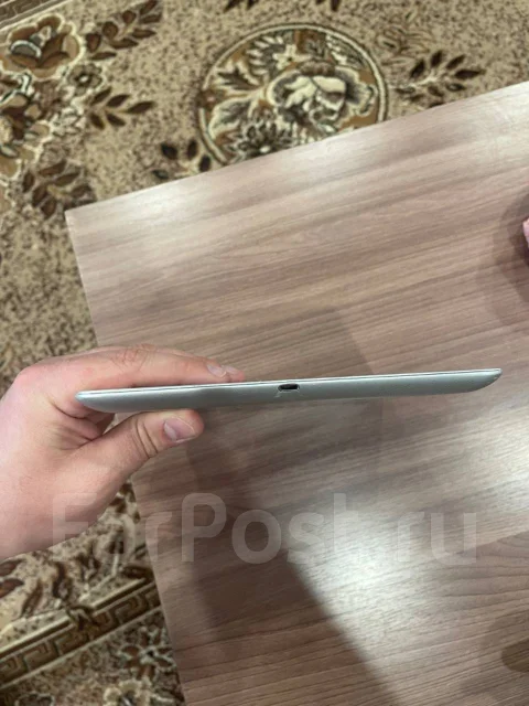 Apple iPad 4 ����