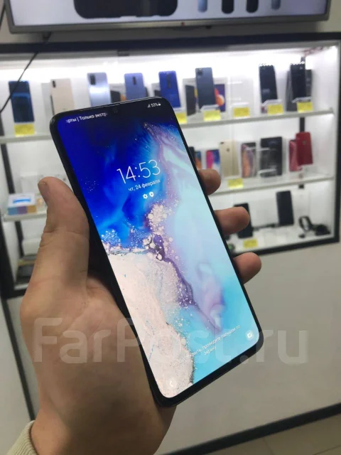 Samsung Galaxy A70. �/�, �����, 3G, 4G LTE, Dual-SIM, ����������, NFC ����