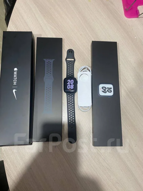 Apple Watch Series 7 Nike. GPS, NFC ����