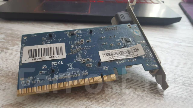 GeForce GT 520 ����