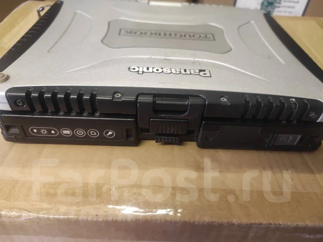 Panasonic Toughbook CF-19 MK8. 11.1", 2,7����, ��� 4 ��, ���� 500���, WiFi: 1, Bluetooth: 1, ����������� �� 8��. ����
