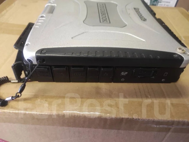 Panasonic Toughbook CF-19 MK8. 11.1", 2,7����, ��� 4 ��, ���� 500���, WiFi: 1, Bluetooth: 1, ����������� �� 8��. ����