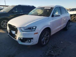 Audi Q3 ����