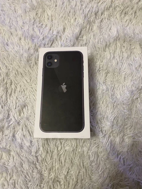 Apple iPhone 11. �/�, ������, 3G, 4G LTE, NFC ����