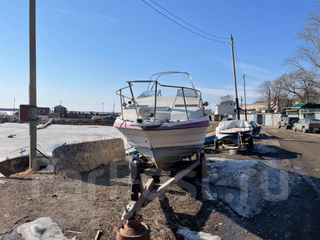 Bayliner. 1997 ���, ����� 7,7��., ��������� ������������, 260��.�., ������ ����