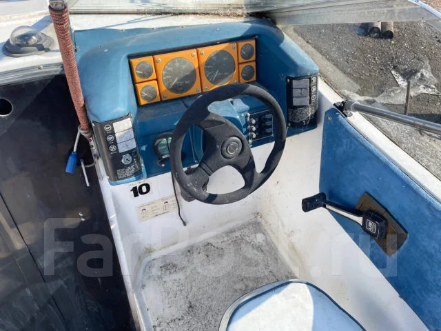 Bayliner. 1997 ���, ����� 7,7��., ��������� ������������, 260��.�., ������ ����