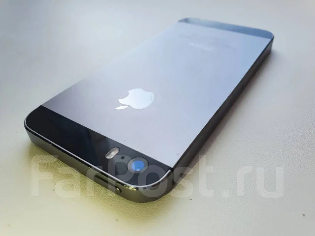 Apple iPhone 5s. �/�, 3G, 4G LTE, NFC ����